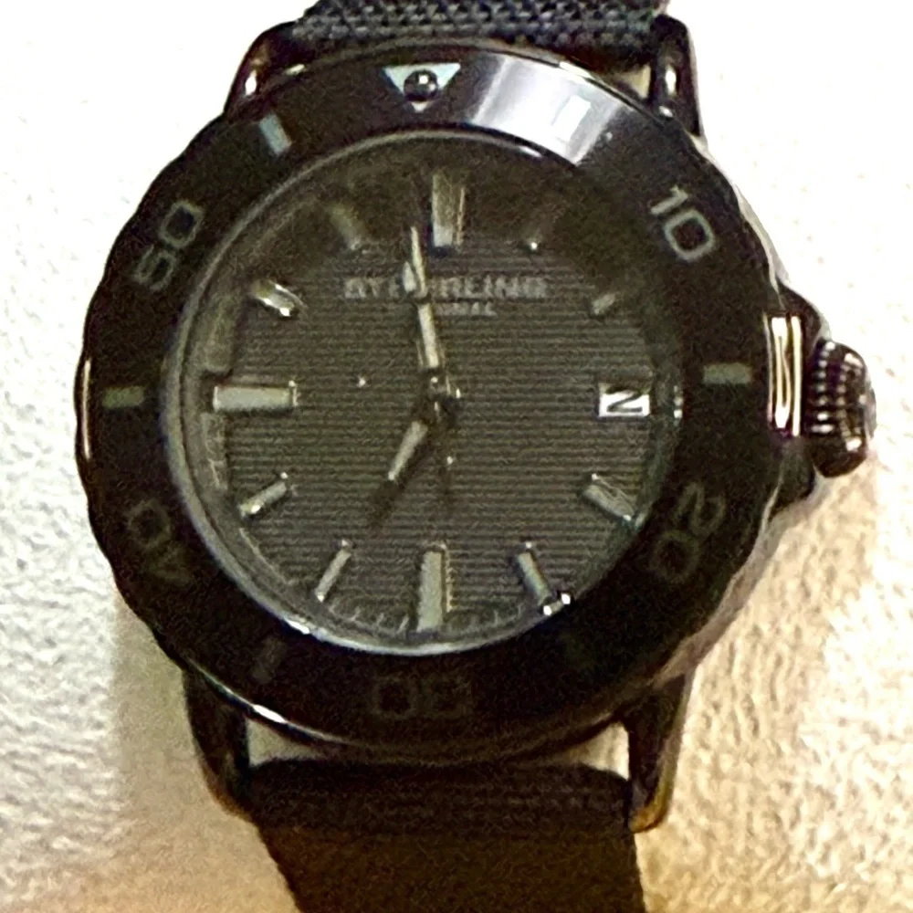 Stuhrling AquaDiver Date Designer Sport Men's Watch